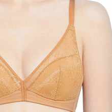 Load image into Gallery viewer, Wacoal Looping Padded Non-wired 3/4th Cup Everyday Wear Medium coverage Lace Bra - Brown LSF100