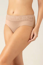 Load image into Gallery viewer, Amante Elegant Support Hipster Panty - Sandalwood 78001