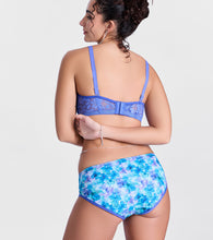 Load image into Gallery viewer, Enamor P151 The Lace Hug Mid-Waist Hipster Panty - Petal Dance Print