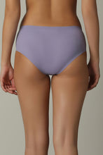 Load image into Gallery viewer, Amante Vanish Seamless Hipster Panty - Daybreak 11412
