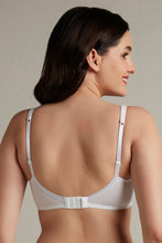 Load image into Gallery viewer, Amante Dreamy comfort Non-Padded Non-Wired Cotton Bra - White