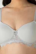 Load image into Gallery viewer, Amante Lace Elegance Padded Non-Wired Bra - Micro Chip 87701