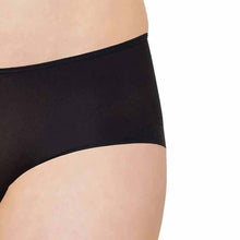 Load image into Gallery viewer, Wacoal Feel Free Mid Waist Full Coverage Everyday Wear Boy Leg Panty - Black WU87380IN