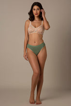 Load image into Gallery viewer, Amante Chic Comfort Non-Padded and Non-Wired Cotton Bra - Daisy Print