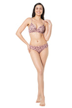 Load image into Gallery viewer, Amante Smooth Charm Bikini Panty - Filigree Pr 81601