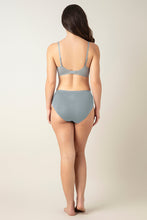Load image into Gallery viewer, Amante Smooth Charm 10606