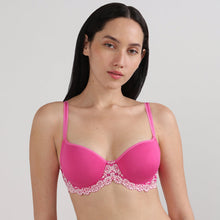 Load image into Gallery viewer, Wacoal Embrace Lace Contour Padded Wired 3/4th Cup Everyday Wear Medium coverage T-Shirt Bra-Dark Pink 853191