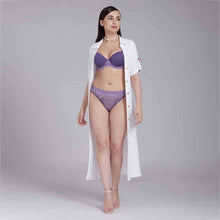 Load image into Gallery viewer, Wacoal Embrace Lace Contour Padded Wired 3/4th Cup Everyday Wear Medium coverage T-Shirt Bra - Purple 853191