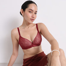 Load image into Gallery viewer, Wacoal Women’s BASICS Zoe Lace Padded Non-wired 3/4th Cup Everyday Wear Comfort Fit T-shirt Bra-Red BI03P03