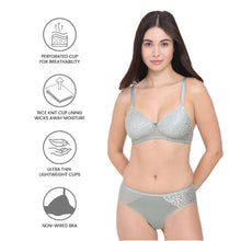 Load image into Gallery viewer, Wacoal BASICS Bliss Padded Non-wired 3/4th Cup Everyday Wear Lace T-shirt Bra - Green BI03Q01