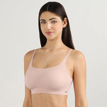 Load image into Gallery viewer, Wacoal Women’s Cool Comfort Bonded Padded Non-wired Full Coverage Bra Everyday Wear T-shirt Bra-Beige BI05H04