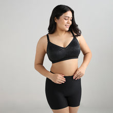 Load image into Gallery viewer, Wacoal Curvy Confidence Non-Padded Non-Wired Full Cup Plus Size Minimizer Bra - Black BI07A01