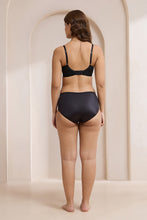 Load image into Gallery viewer, Amante Glimmer Lace Padded Non-Wired T-Shirt Bra - Black 111901