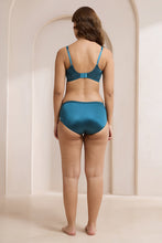 Load image into Gallery viewer, Amante Glimmer Lace Non-Padded Non-Wired Bra - Reflecting Pond 112001
