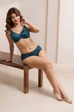 Load image into Gallery viewer, Amante Glimmer Lace Padded Wired Bra - Reflecting Pond 111701
