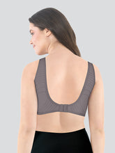 Load image into Gallery viewer, Dermawear Women's Invism Cotton Bonded Deep Neck Bra C-918