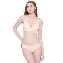 Load image into Gallery viewer, Wacoal Emma Lace Padded Non-wired 3/4th Cup Bridal Wear Medium coverage Lace Bra - Beige IAB317