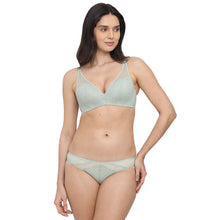 Load image into Gallery viewer, Wacoal Emma Lace Low Waist Medium Coverage Bridal Wear Lace Bikini Panty - Green IAP317