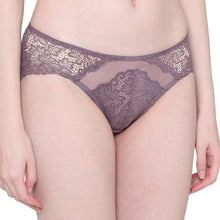 Load image into Gallery viewer, Wacoal Emma Lace Low Waist Medium Coverage Bridal Wear Lace Bikini Panty - Purple IAP317