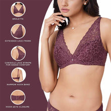 Load image into Gallery viewer, Wacoal Mystique Padded Non-wired 3/4th Cup Bridal Wear Medium coverage Lace Bra - Wine IAT155