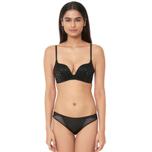 Load image into Gallery viewer, Wacoal Zephyr Padded Non Wired 3/4Th Cup Push-Up Lacy Plunge Bra - Black IB45910IN