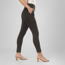 Load image into Gallery viewer, On&On Straight Pant Olive