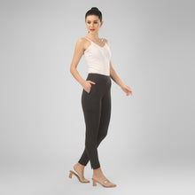 Load image into Gallery viewer, On&On Straight Pant Olive