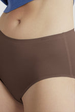 Load image into Gallery viewer, B'there Natural Balance Seamless Brief