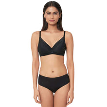 Load image into Gallery viewer, Wacoal Forma Padded Wired 3/4th Cup Everyday Wear Medium coverage Lace Bra - Black LB40120IN