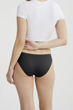 Load image into Gallery viewer, B'there Modern Essentials Seamless Bikini