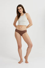 Load image into Gallery viewer, B'there Natural Balance Seamless Hipster