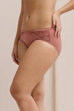 Load image into Gallery viewer, Amante Glimmer Lace Hipster Panty - Canyon Rose 111801