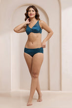 Load image into Gallery viewer, Amante Glimmer Lace Hipster Panty - Reflecting Pond 111801