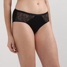 Load image into Gallery viewer, Wacoal Women’s BASICS Zoe Mid-waist Medium Coverage Everyday wear Hipster Panty-Black PI03P03
