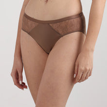 Load image into Gallery viewer, Wacoal Women’s BASICS Zoe Mid-waist Medium Coverage Everyday wear Hipster Panty-Brown PI03P03