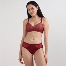 Load image into Gallery viewer, Wacoal Women’s BASICS Zoe Mid-waist Medium Coverage Everyday wear Hipster Panty-Red PI03P03
