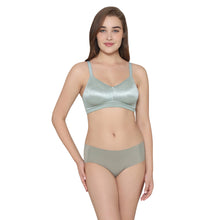 Load image into Gallery viewer, Wacoal Invisible Comfort Mid-Waist Full Coverage Seamless Everyday wear Hipster Panty-Olive PI05E01