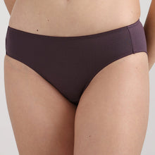 Load image into Gallery viewer, Wacoal Dreamy Curve Low-waist Medium Coverage Everyday wear Bikini Panty-Wine PI05G01