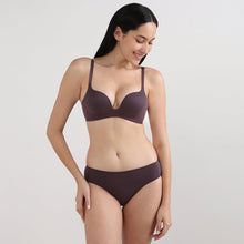 Load image into Gallery viewer, Wacoal Dreamy Curve Low-waist Medium Coverage Everyday wear Bikini Panty-Wine PI05G01