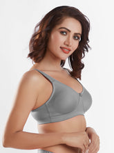 Load image into Gallery viewer, Sonari Non-Padded Wirefree Cotton Polyester Medium Coverage Moulded Comfort Bra with Adjustable Straps – YARIS