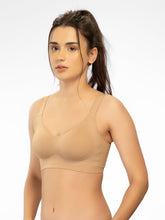 Load image into Gallery viewer, Sonari Padded Full Coverage Seamless Wirefree Bra with Broad Straps and U-Back Support – SM 105