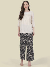 Load image into Gallery viewer, Go Colors Black Woven Viscose Printed Palazzo
