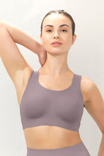 Load image into Gallery viewer, Amante Energize Aerochic Sports Bra - Quail 109501
