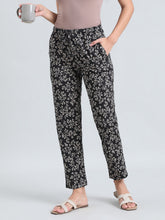 Load image into Gallery viewer, Go Colors Black Cotton Knit Printed Lounge Pants
