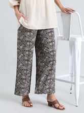 Load image into Gallery viewer, Go Colors Black Woven Viscose Printed Palazzo
