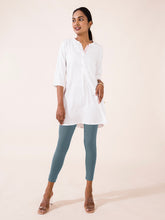 Load image into Gallery viewer, Go Colors Teal Cotton Stretch Ankle Length Leggings
