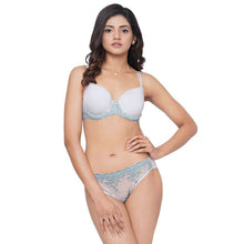 Load image into Gallery viewer, Wacoal Embrace Lace Contour Padded Wired 3/4th Cup Everyday Wear Medium coverage T-Shirt Bra - Light Blue 853191
