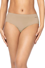 Load image into Gallery viewer, Amante Invisi Fit Hipster Panty - Hazelnut 102801
