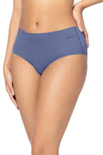 Load image into Gallery viewer, Amante Invisi Fit Hipster Panty - Velvet Morning 102801
