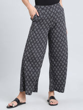 Load image into Gallery viewer, Go Colors Black Woven Viscose Printed Palazzo
